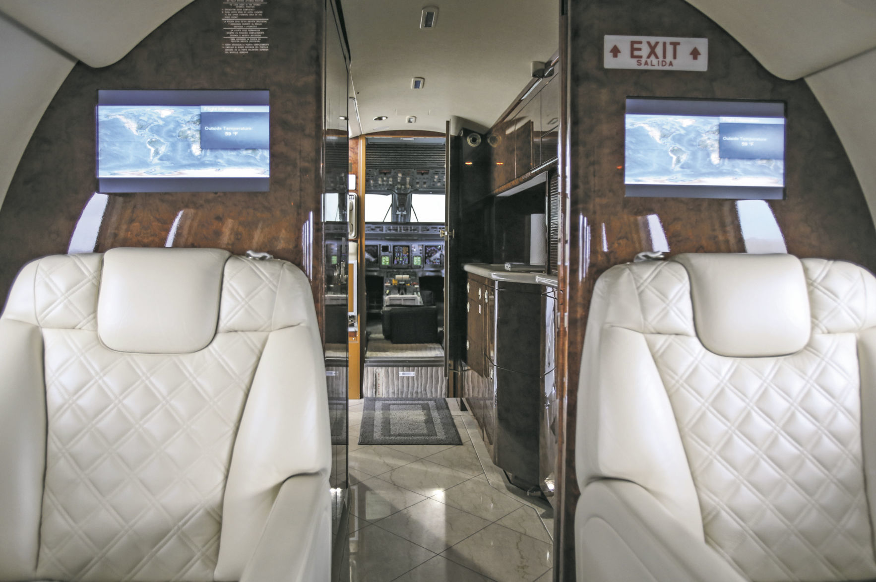 STL_JetLinx_01_C_adv_Conroy.jpg